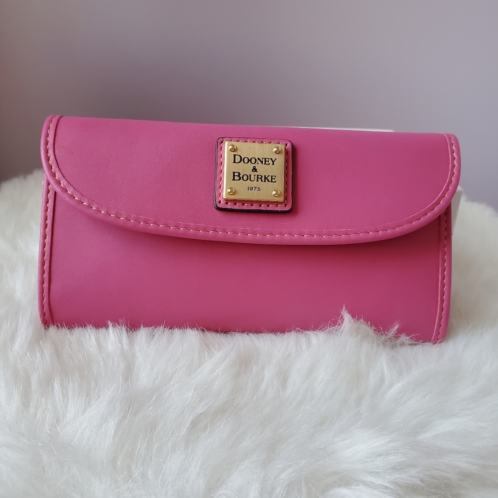 Dooney & Bourke Emerson Wallet